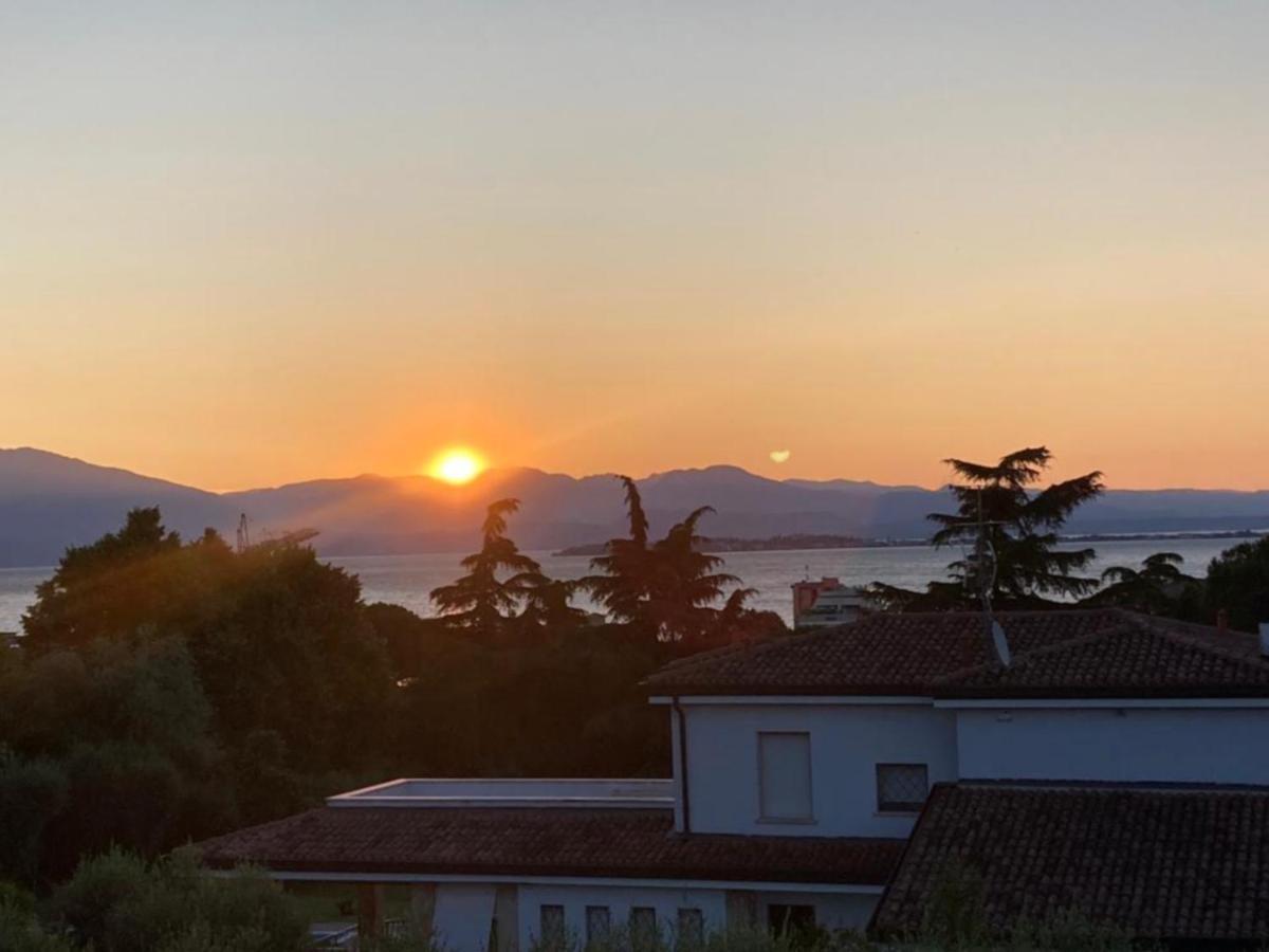 Desenzanoloft Official Partner Marriott Homes & Villas - Gardastar La Stella Del Lago Desenzano del Garda Eksteriør bilde