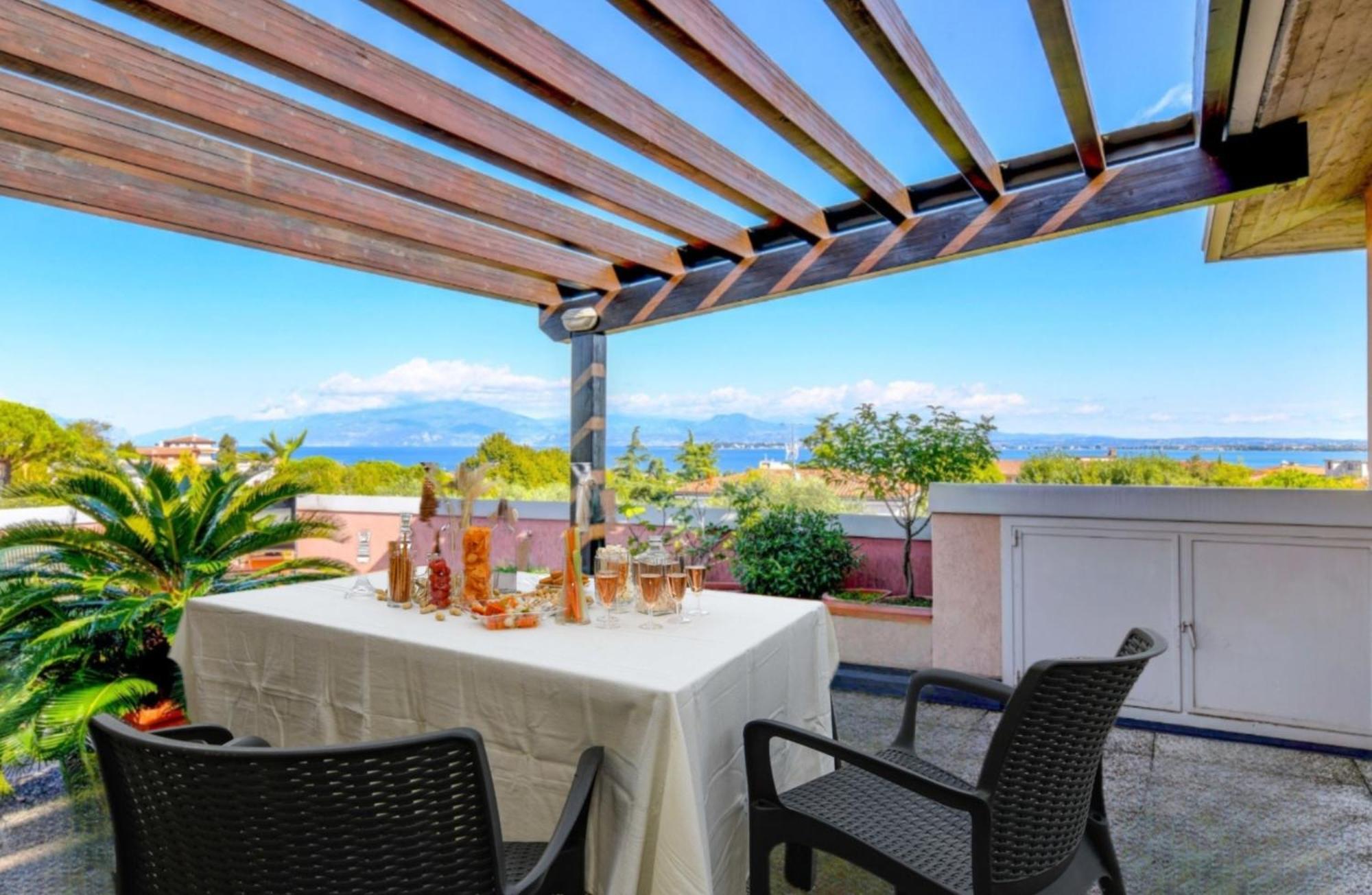 Desenzanoloft Official Partner Marriott Homes & Villas - Gardastar La Stella Del Lago Desenzano del Garda Eksteriør bilde